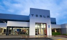 Tesla dealership photograped from the outside