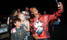 DangMattSmith takes selfie with fans at VidCon Anaheim 2023